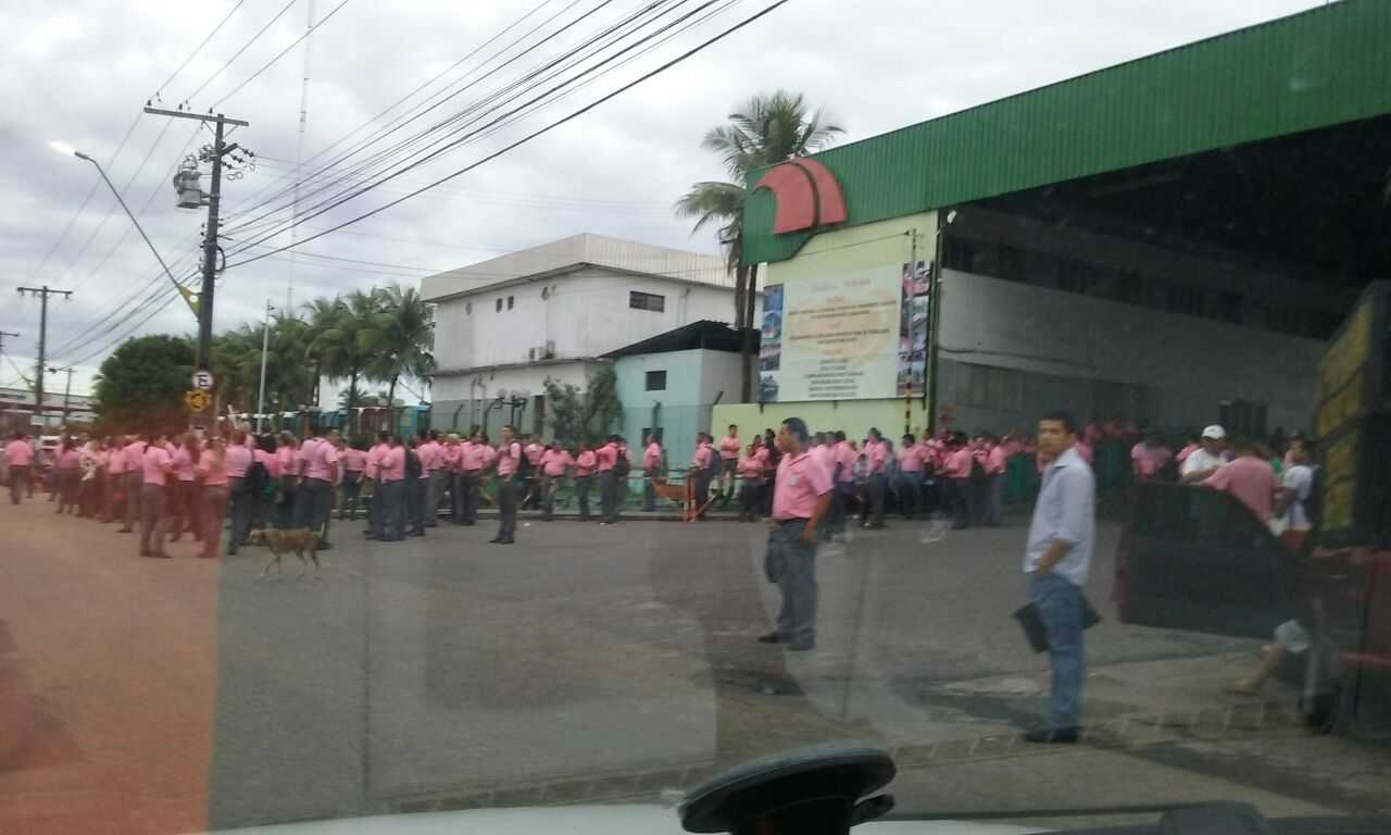 Rodoviários paralisaram 100% da frota de ônibus em Manaus - Imagem via Whatsapp