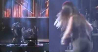Homem invade palco, derruba Simaria e leva soco de Simone Foto: Reprodução/YouTube